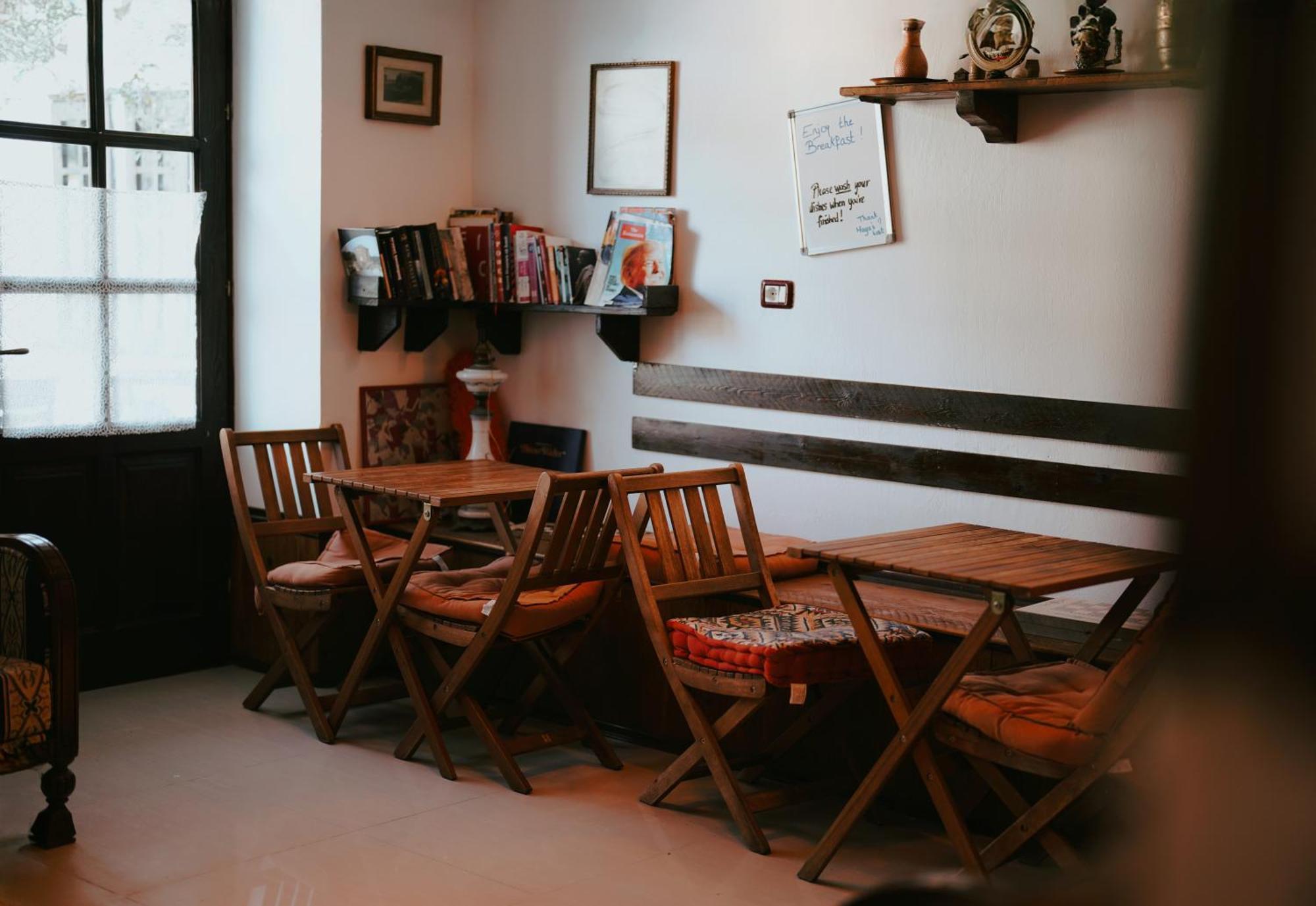 Maya Hostel Berat Luaran gambar
